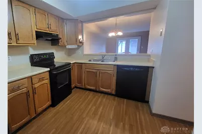 5585 Cobblegate Drive, Dayton, OH 45449 - Photo 4