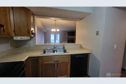 5585 Cobblegate Drive, Dayton, OH 45449 - Photo 6