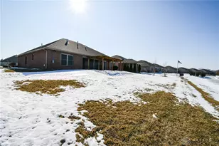 607 W Bentley Cir, Troy, OH 45373 - Photo 42