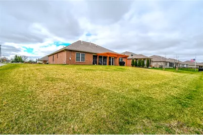 607 W Bentley Circle, Troy, OH 45373 - Photo 40