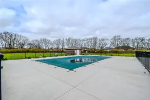 607 W Bentley Cir, Troy, OH 45373 - Photo 48