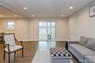 7226 Barr Cir, Dayton, OH 45459 - Photo 8