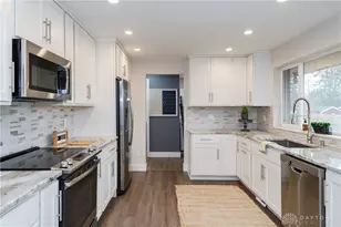 7226 Barr Cir, Dayton, OH 45459 - Photo 14