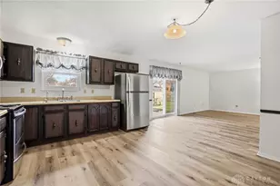 3054 Maginn Dr, Beavercreek, OH 45434 - Photo 6