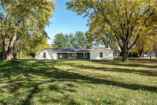 9550 Paragon Rd, Dayton, OH 45458 - Photo 2