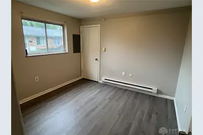 445 Hunter Avenue, Dayton, OH 45404 - Photo 8