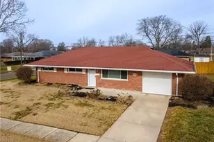 2005 Owendale Dr, Dayton, OH 45439 - Photo 2