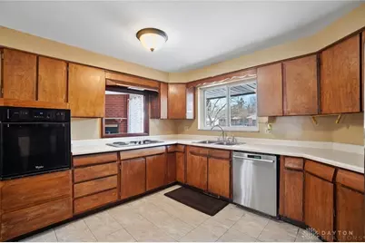 2051 Hamlet Drive, Dayton, OH 45440 - Photo 18