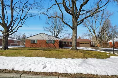 2051 Hamlet Drive, Dayton, OH 45440 - Photo 8