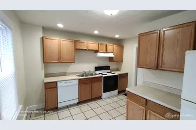 1516 S Smithville Road, Dayton, OH 45410 - Photo 6