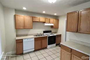 1516 S Smithville Rd, Dayton, OH 45410 - Photo 6