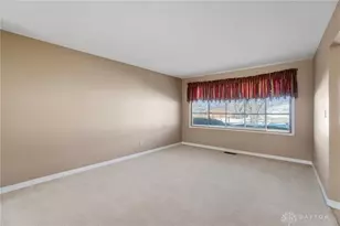 332 Kimbary Dr, Dayton, OH 45458 - Photo 10