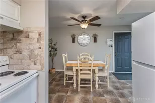 3135 Honeysuckle Dr, Troy, OH 45373 - Photo 10