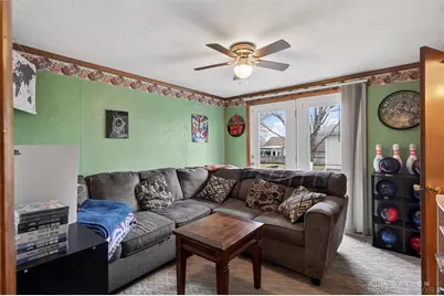 251 E 1st Street, London, OH 43140 - Photo 18