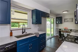 3976 Graham Dr, Beavercreek, OH 45431 - Photo 6