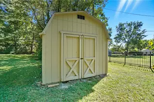 2658 Tompkins Pl, Beavercreek, OH 45430 - Photo 38