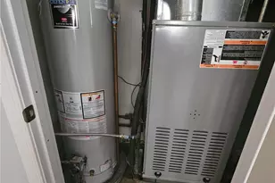 303 Crescent Dr, Lewisburg, OH 45338 - Photo 28