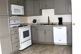 2472 Thornhill Dr, Troy, OH 45373 - Photo 2