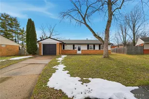 17 Lawndale Ct, West Milton, OH 45383 - Photo 2