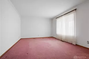 1040 Carson Ln, Springfield, OH 45503 - Photo 8