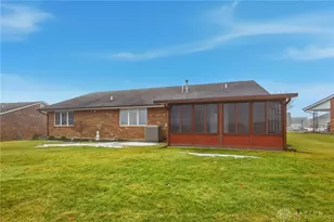 1040 Carson Ln, Springfield, OH 45503 - Photo 30