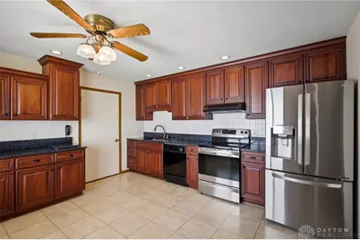 1040 Carson Lane, Springfield, OH 45503 - Photo 12
