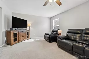 406 Chapelgate Dr, Fairborn, OH 45324 - Photo 12