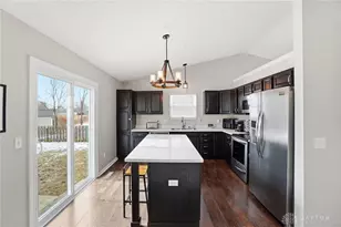 406 Chapelgate Dr, Fairborn, OH 45324 - Photo 18