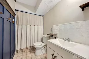 1833 Leona Dr, Cincinnati, OH 45238 - Photo 10