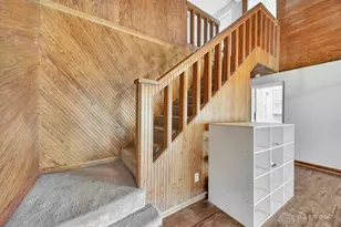 1833 Leona Dr, Cincinnati, OH 45238 - Photo 8