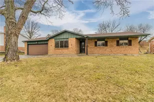 861 Kenbrook Dr, Vandalia, OH 45377 - Photo 1