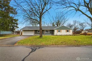 65 Dale Ridge Dr, Centerville, OH 45458 - Photo 2