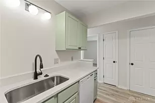 971 Pine Needles Dr, Dayton, OH 45458 - Photo 10