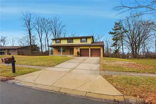 2126 Mohave Dr, Beavercreek, OH 45431 - Photo 1