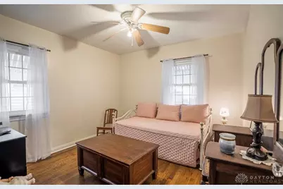 1821 S Smithville Road, Dayton, OH 45420 - Photo 16