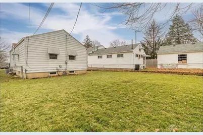 1821 S Smithville Road, Dayton, OH 45420 - Photo 20