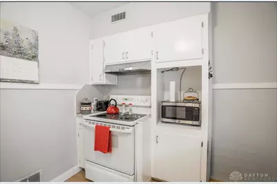 1821 S Smithville Road, Dayton, OH 45420 - Photo 10