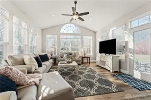 2331 Wedgewood Dr, Beavercreek, OH 45434 - Photo 2