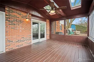 391 Roselake Dr, Dayton, OH 45458 - Photo 36
