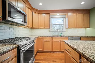 391 Roselake Drive, Dayton, OH 45458 - Photo 14