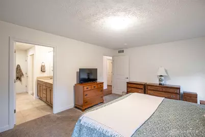 1475 Runnymeade Way, Beavercreek Twp, OH 45385 - Photo 16