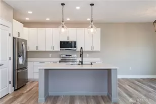 755 W Bentley Cir, Troy, OH 45373 - Photo 30