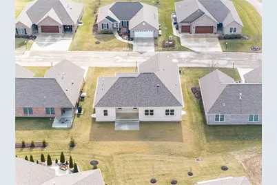 755 W Bentley Circle, Troy, OH 45373 - Photo 14