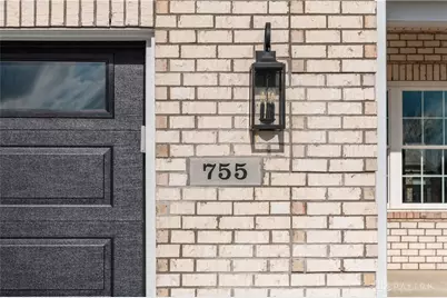 755 W Bentley Circle, Troy, OH 45373 - Photo 6