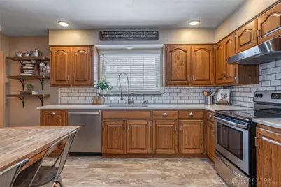 1860 Bledsoe Drive, Bellbrook, OH 45305 - Photo 14