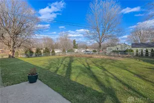 1860 Bledsoe Dr, Bellbrook, OH 45305 - Photo 38