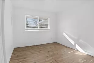 5455 Flotron Dr, Dayton, OH 45424 - Photo 16