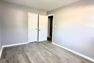 613 Gainsborough Rd, Dayton, OH 45419 - Photo 4