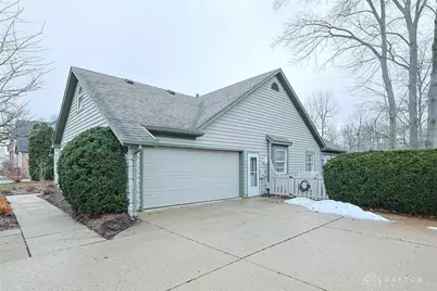 735 Chaucer Lane, Tipp City, OH 45371 - Photo 38