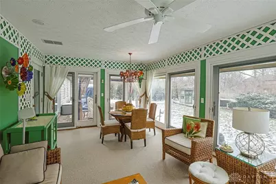 735 Chaucer Lane, Tipp City, OH 45371 - Photo 28